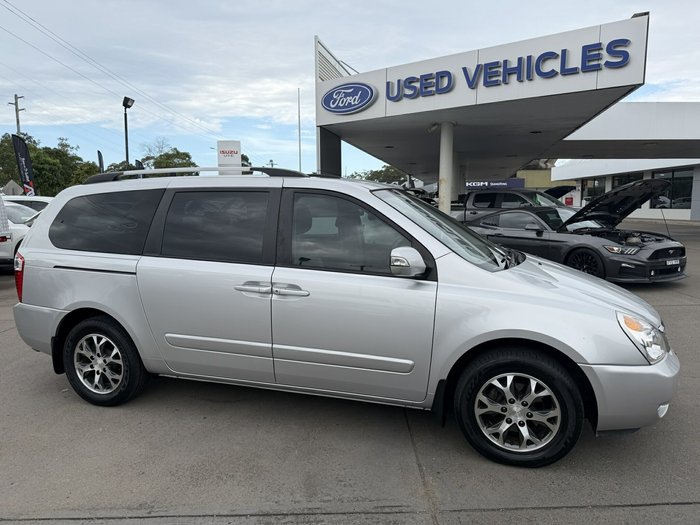 2014 Kia Grand Carnival Platinum