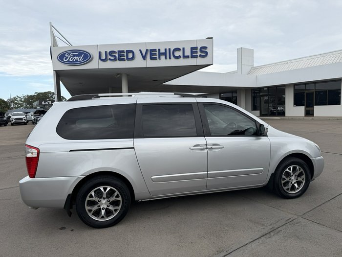 2014 Kia Grand Carnival Platinum