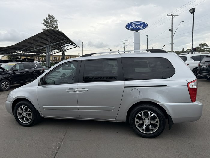 2014 Kia Grand Carnival Platinum