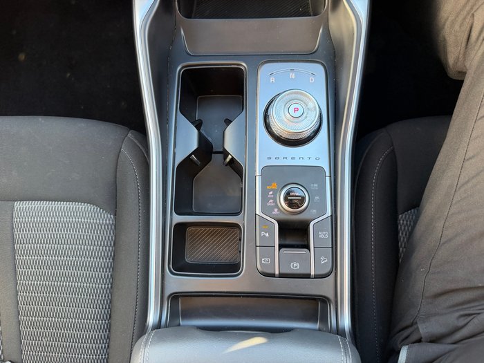 2024 Kia Sorento Sport