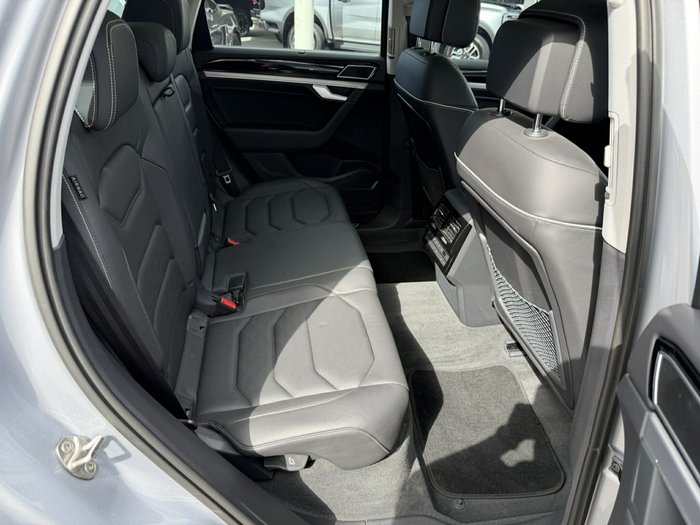2022 Volkswagen Touareg 210TDI Elegance CR MY23 Four Wheel Drive Oyster Silver Metallic