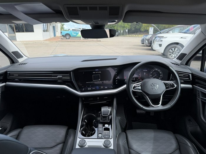 2022 Volkswagen Touareg 210TDI Elegance CR MY23 Four Wheel Drive Oyster Silver Metallic
