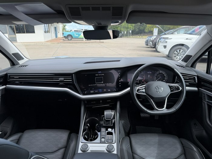 2022 Volkswagen Touareg 210TDI Elegance