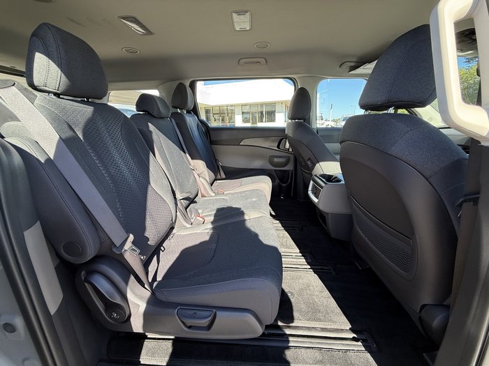 2023 Kia Carnival S