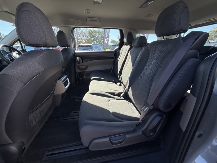 2023 Kia Carnival S