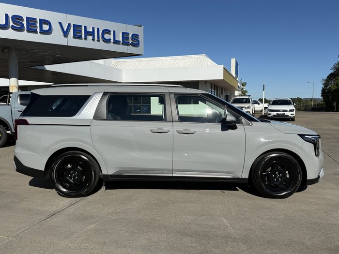 2023 Kia Carnival S