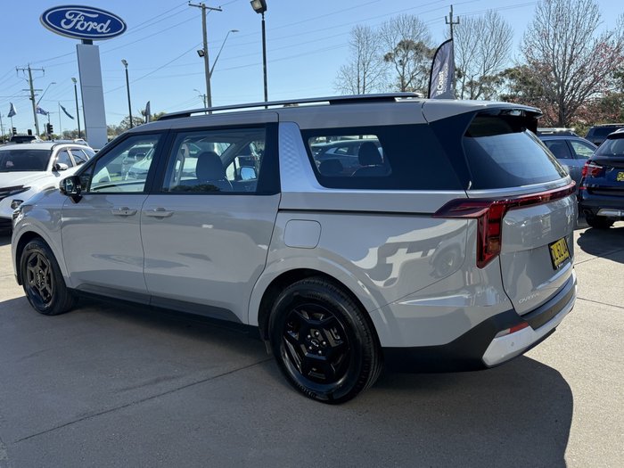 2023 Kia Carnival S