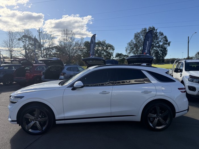 2022 Genesis GV70 3.5T AWD Sport JK.V1 MY22 AWD Uyuni White