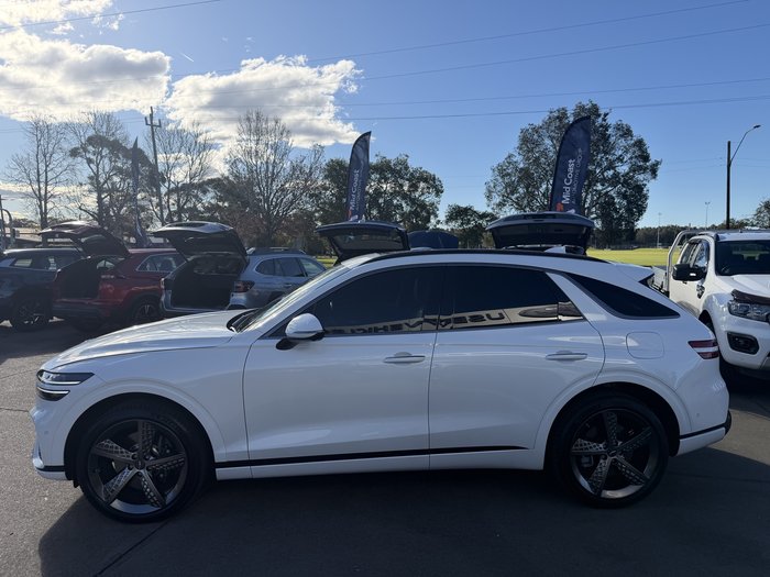 2022 Genesis GV70 3.5T AWD Sport JK.V1 MY22 AWD Uyuni White