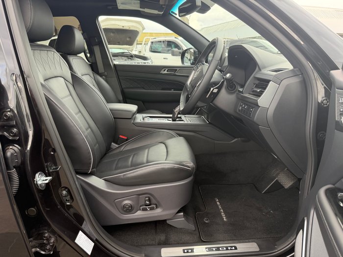 2023 SsangYong Rexton Ultimate Y461 MY24 4X4 Dual Range Space Black