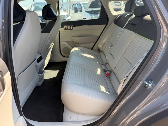 2025 Kia EV4 Earth Long Range