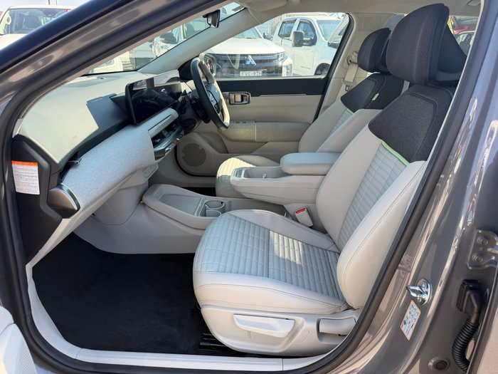2025 Kia EV4 Earth Long Range