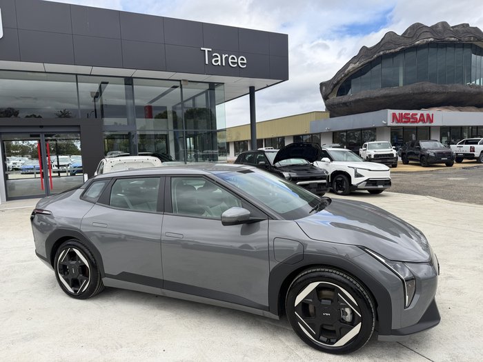 2025 Kia EV4 Earth Long Range