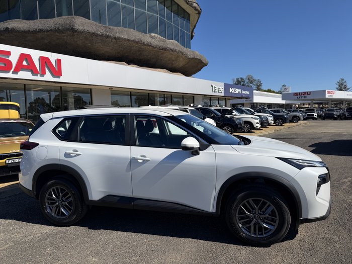 2026 Nissan X-TRAIL ST
