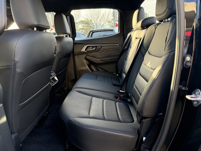 2025 Isuzu D-MAX LS-U+ MY24 4X4 Dual Range Basalt Black Mica