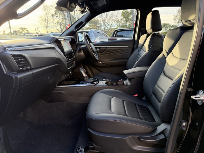 2025 Isuzu D-MAX LS-U+ MY24 4X4 Dual Range Basalt Black Mica