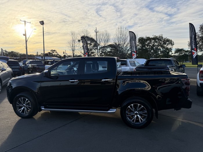 2025 Isuzu D-MAX LS-U+ MY24 4X4 Dual Range Basalt Black Mica