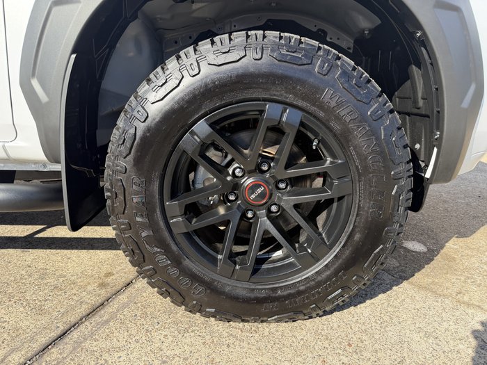 2024 Isuzu D-MAX BLADE MY24 4X4 Dual Range Moonstone White Pearl
