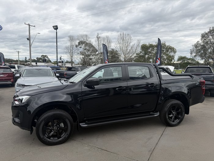 2025 Isuzu D-MAX X-RIDER MY25.5 4X4 Dual Range Basalt Black Mica