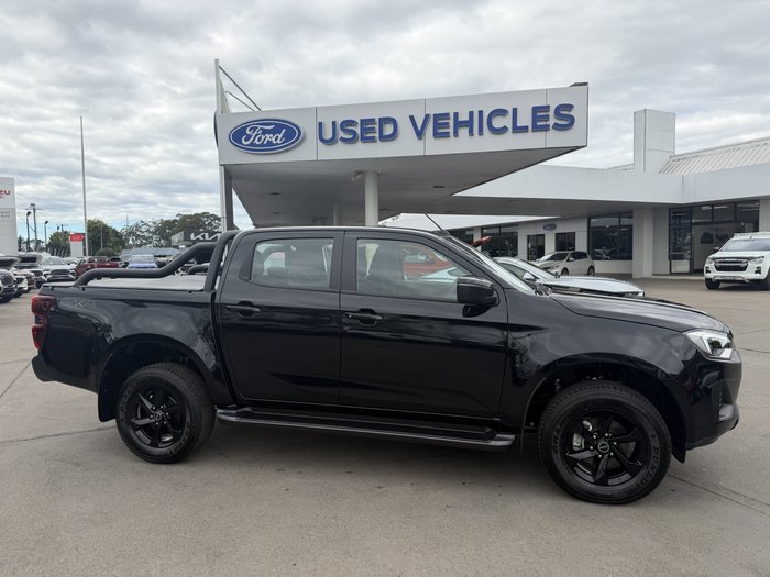 2025 Isuzu D-MAX X-RIDER MY25.5 4X4 Dual Range Basalt Black Mica