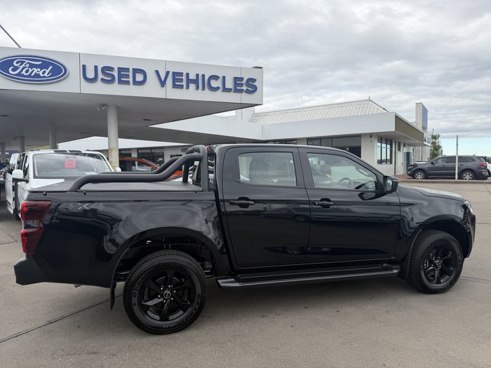 2025 Isuzu D-MAX X-RIDER MY25.5 4X4 Dual Range Basalt Black Mica