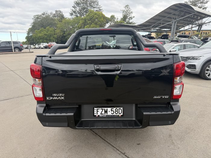 2025 Isuzu D-MAX X-RIDER MY25.5 4X4 Dual Range Basalt Black Mica