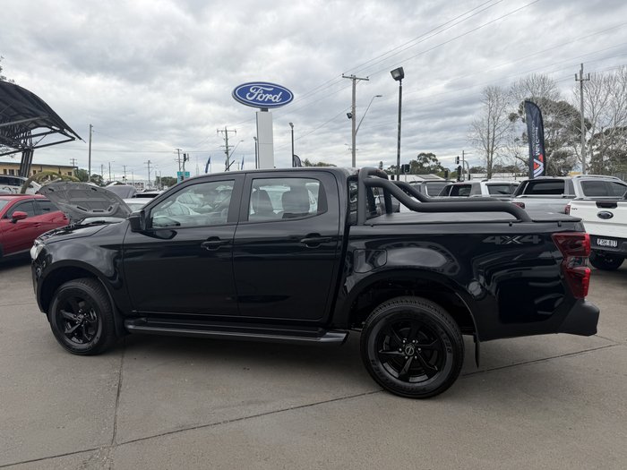 2025 Isuzu D-MAX X-RIDER MY25.5 4X4 Dual Range Basalt Black Mica