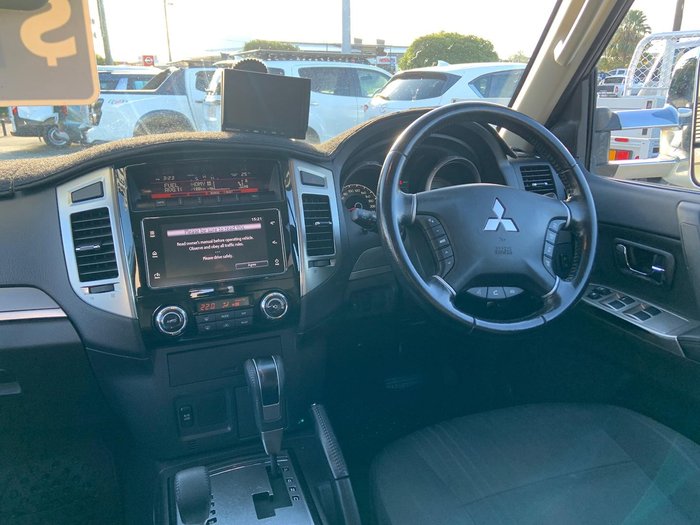 2017 Mitsubishi Pajero GLX
