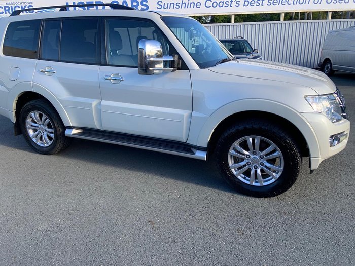 2017 Mitsubishi Pajero