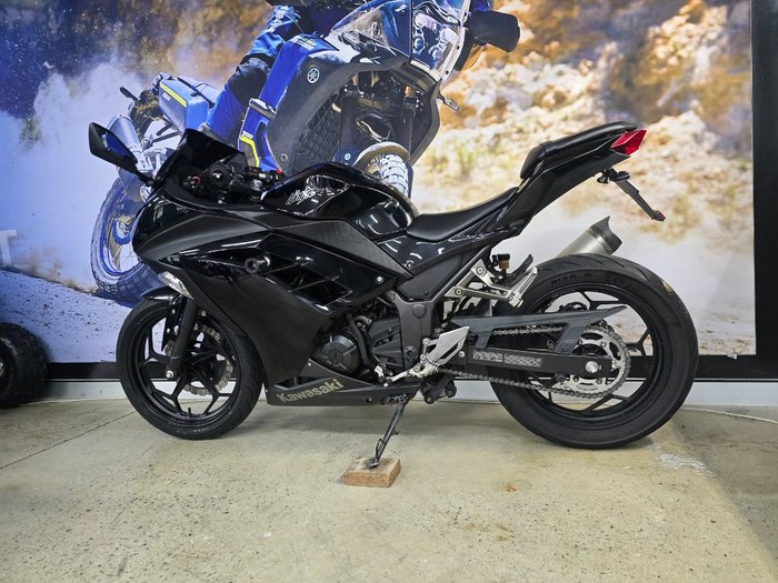 2013 Kawasaki NINJA 300 BLACK
