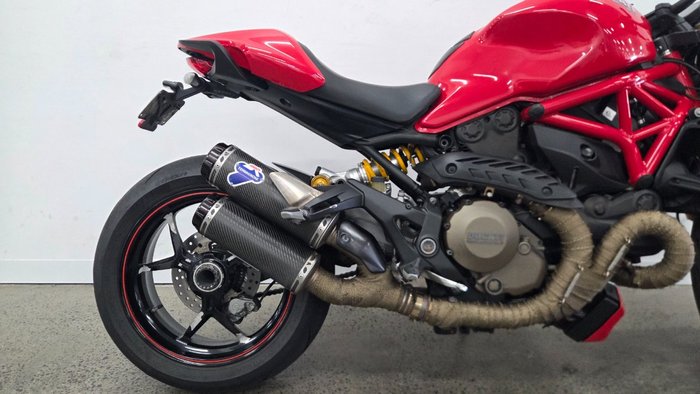 2014 DUCATI MONSTER 1200S Red