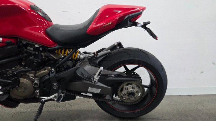 2014 DUCATI MONSTER 1200S Red