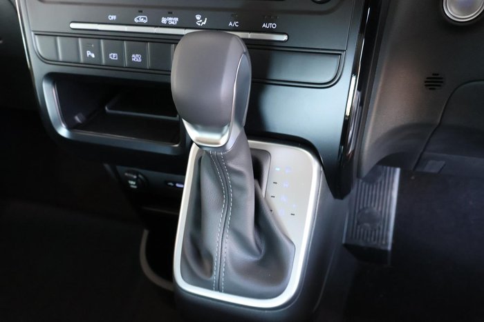 2026 Hyundai STARIA LOAD