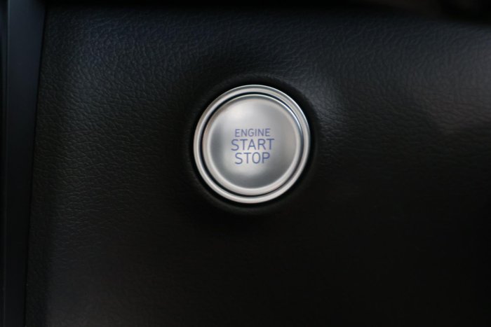 2026 Hyundai STARIA LOAD