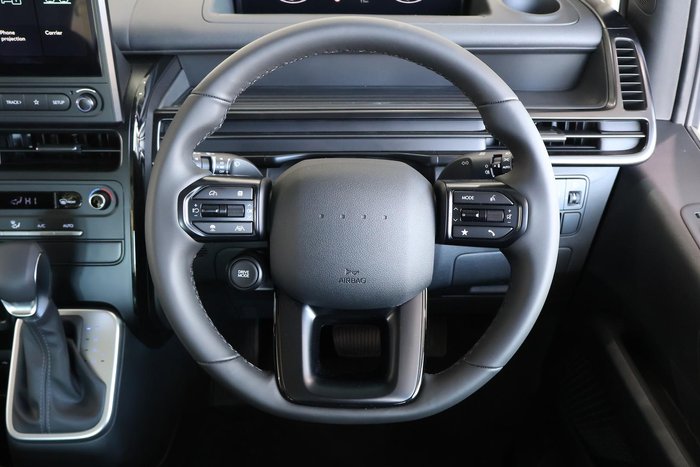 2026 Hyundai STARIA LOAD