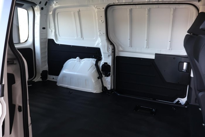 2026 Hyundai STARIA LOAD