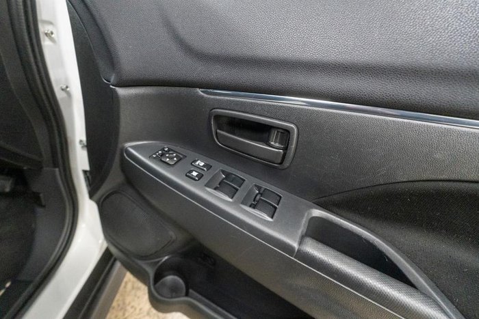 2019 Mitsubishi ASX ES