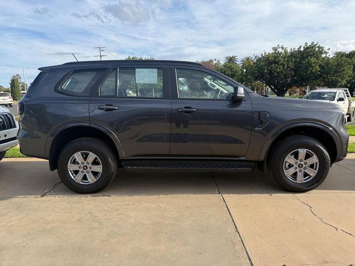 2025 Ford Everest Ambiente