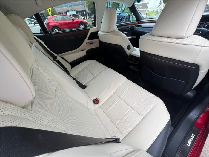 2021 Lexus ES 300h Sports Luxury