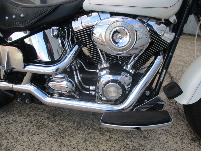 2008 HARLEY-DAVIDSON FLSTF FAT BOY WHITE