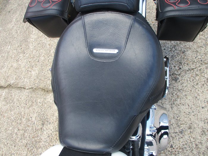 2008 HARLEY-DAVIDSON FLSTF FAT BOY WHITE