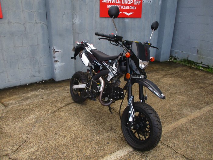 2022 BRAAAP STREET SUPERLITE WHITE