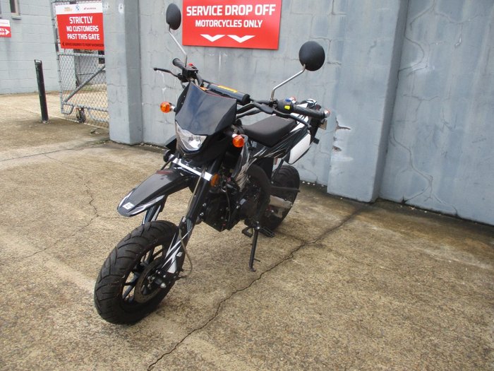 2022 BRAAAP STREET SUPERLITE WHITE