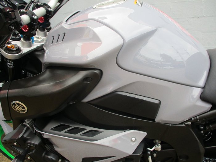 2016 YAMAHA MT-10 GREY