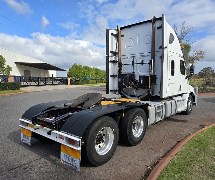 2021 Freightliner Cascadia