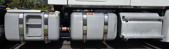 2021 Freightliner Cascadia 126 WHITE