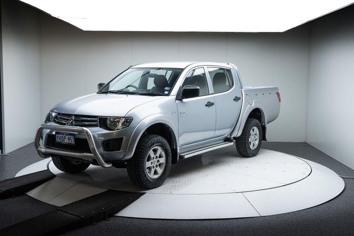 2012 Mitsubishi Triton