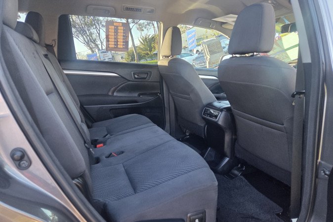 2014 TOYOTA KLUGER GX (4x2)