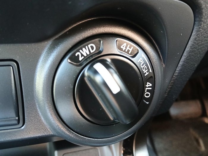 2022 Nissan Navara PRO-4X
