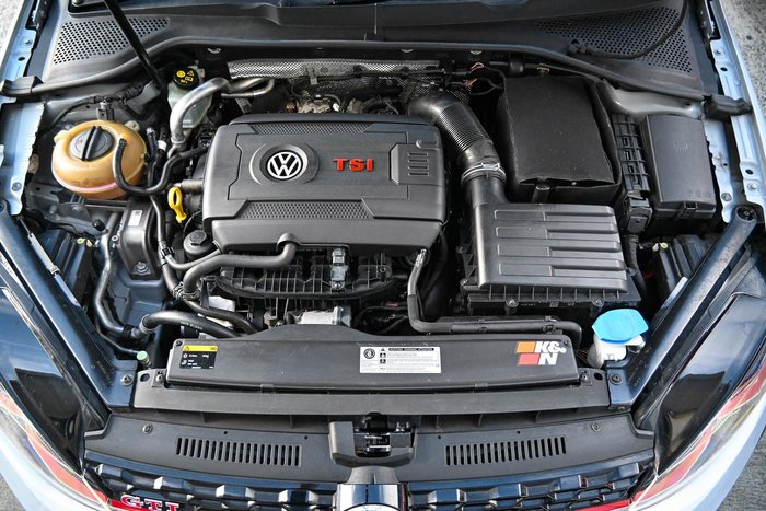 2017 Volkswagen Golf GTI Performance Edition 1